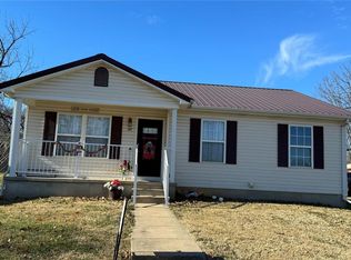 312 2nd St, Park Hills, MO 63601