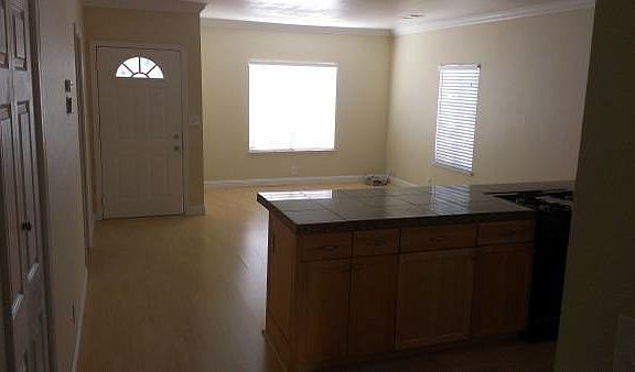 4th image of 583 Auzerais Ave