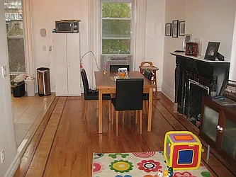 Rented by ZealEstate Group Inc