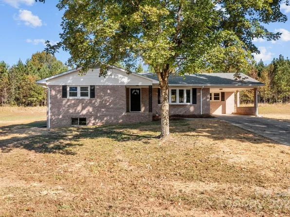 1251 Magnolia St, Albemarle, NC 28001