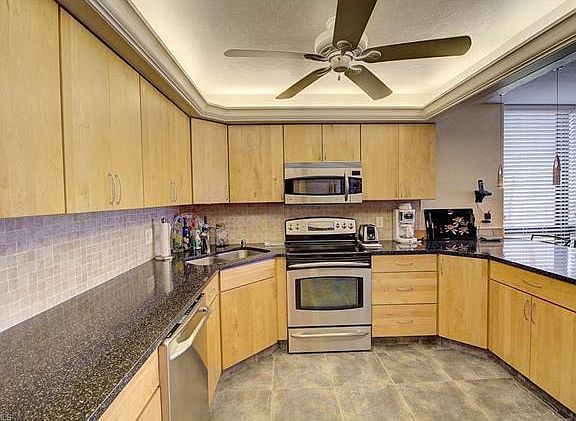 4th image of 4253 Bay Beach Ln #A-1