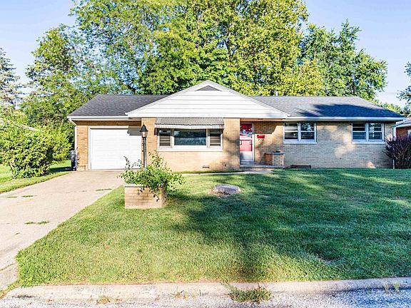 2nd image of 1104 Howard Ct