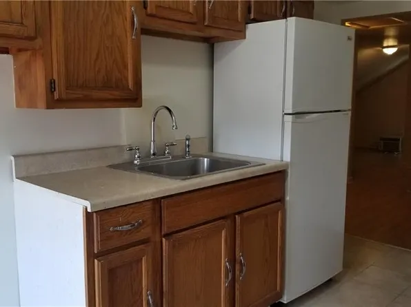 74 Clay St, Central Falls, RI 02863