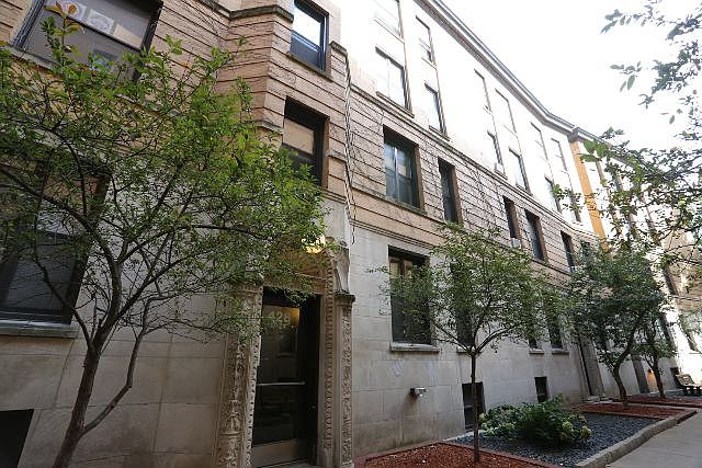 1st image of 428 W Belden Ave APT 09