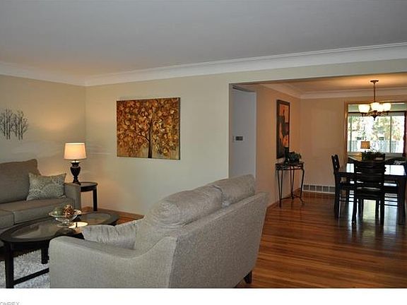 3rd image of 5737 Alberta Dr