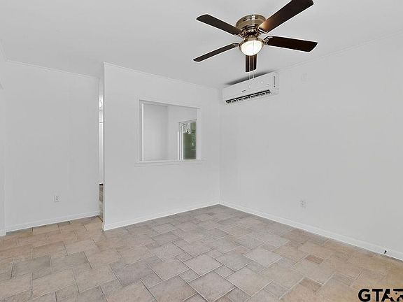 3rd image of 327 Randolph St