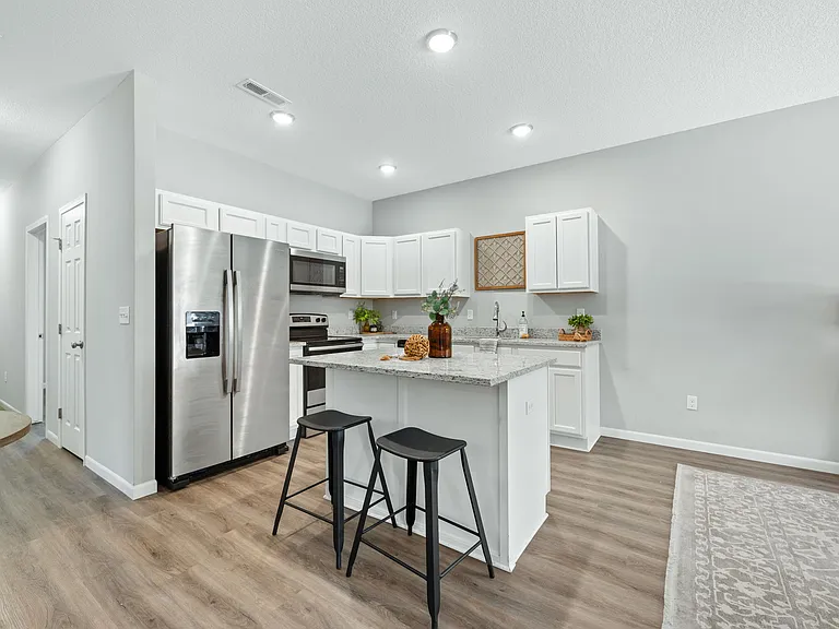 5588 W Elm St — Photo 2