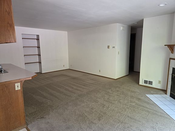 4th image of 4124 NW Ridgeway Pl #B