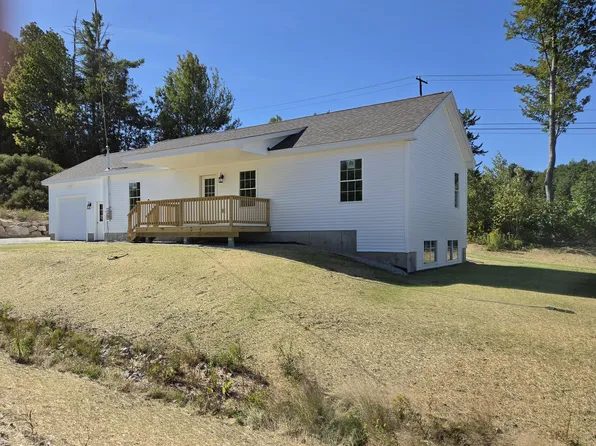 19 Welchville Commons Drive, Oxford, ME 04270
