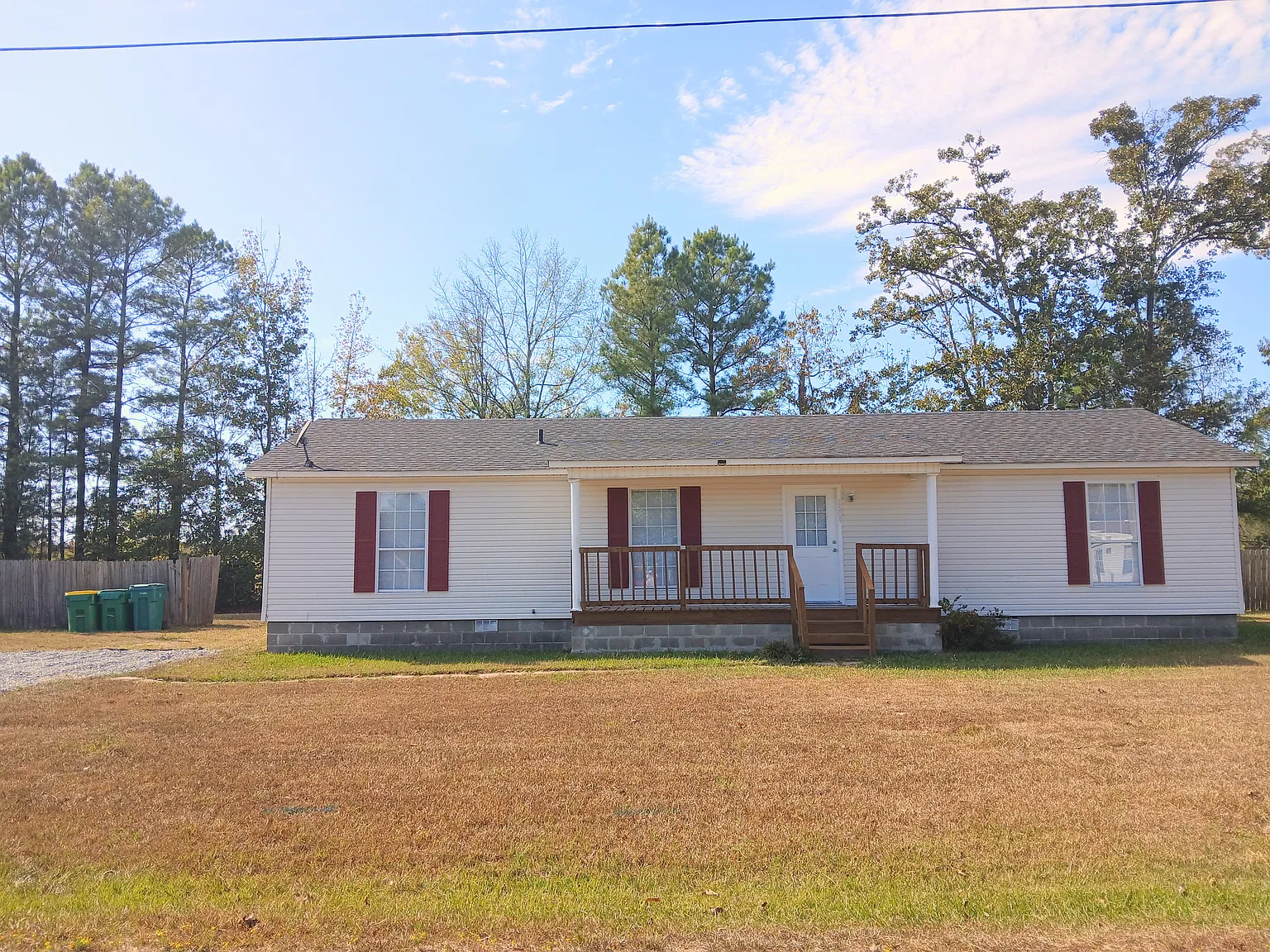 3 bed, 1368 sqft, $1,250 — Photo 1