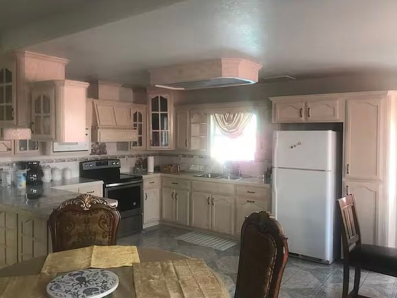5th image of 1701 Northwood Dr