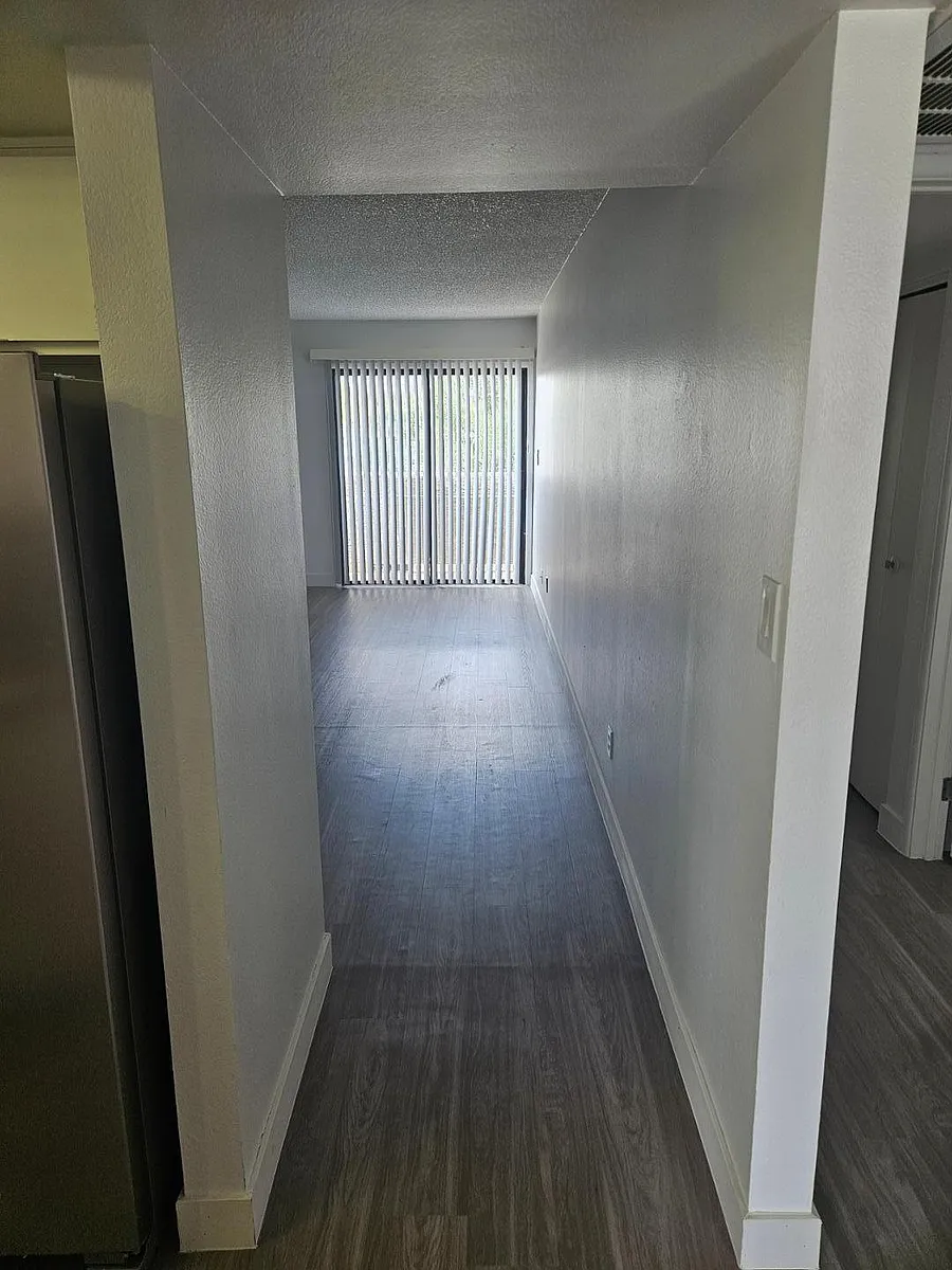 Building Photo - 935 N Granite Reef Rd #141