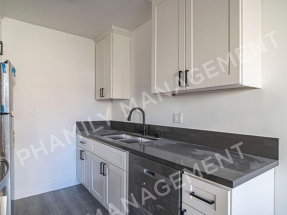 5th image of 1107 S Marguerita Ave #2