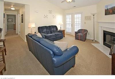 4th image of 22630 Lenox Dr #724