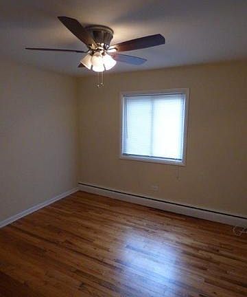 3rd image of 1624 W Estes Ave #1