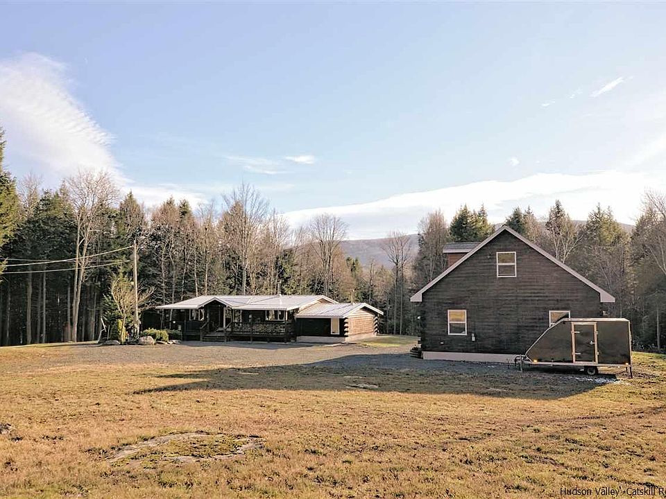 1st image of 15 Mexico Hill Ln