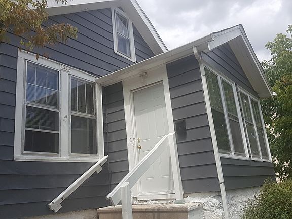2nd image of 2519 N Buffum St