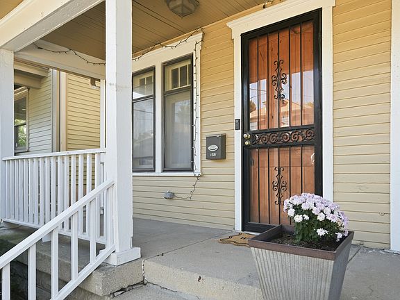 3rd image of 515 Sutherland Ave