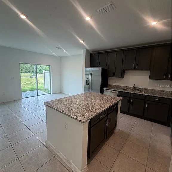 1623 Fan Palm Dr — Photo 4