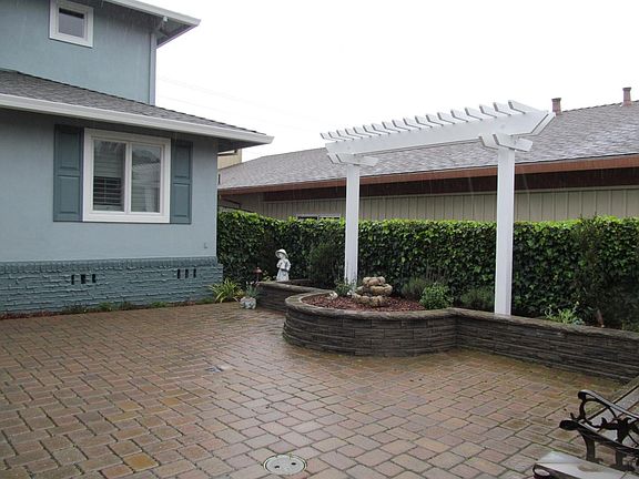 2nd image of 2960 Muirfield Cir