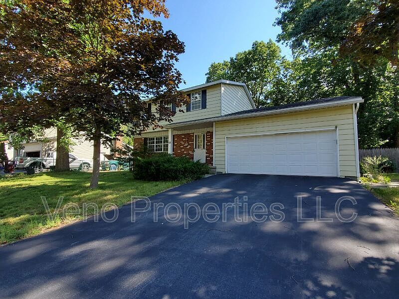 1st image of 78 Hathorn Blvd