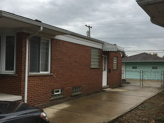 2nd image of 6231 Berwyn St