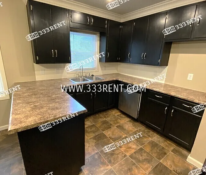 1108 E Fredrickson Dr — Photo 4