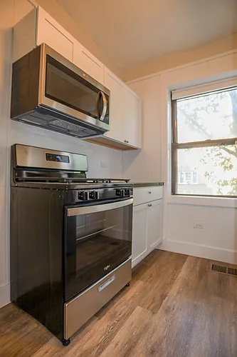 2325 N Addison St #1A Photo 1 2325 N Addison St #1A Photo 1