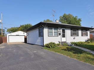 8534 17th Ave, Kenosha, WI 53143