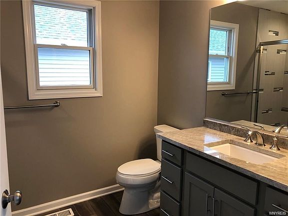 5th image of 100 Old Tower Ln