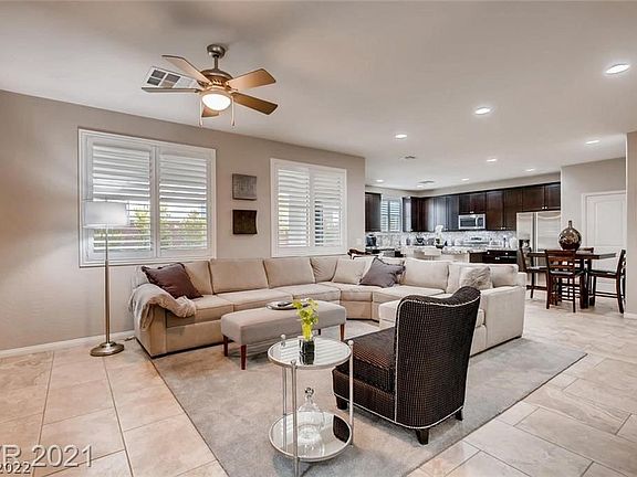5th image of 10555 Acacia Park Pl