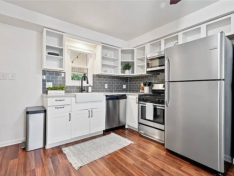 4607 Corday Way — Photo 6