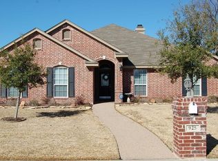 925 Cheyenne Trl, Hewitt, TX 76643