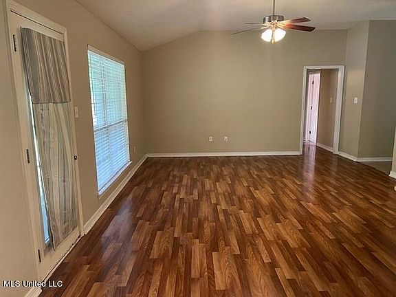 4th image of 11344 Jessica Dr