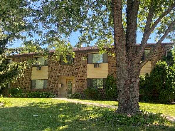 417 N 3rd St #104, Elburn, IL 60119