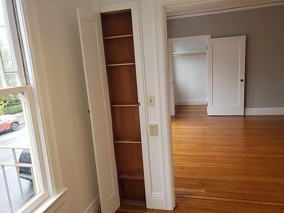 5th image of 1401 Grove St #2