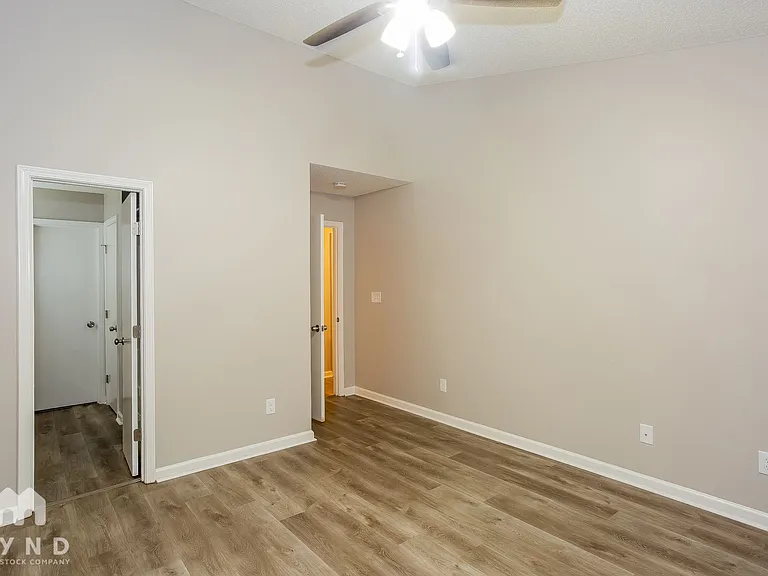 2066 Chapel Creek Rd SW — Photo 5