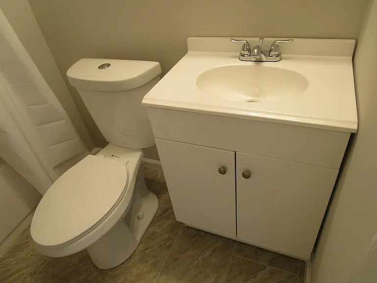 7720 Temple Rd — Photo 7