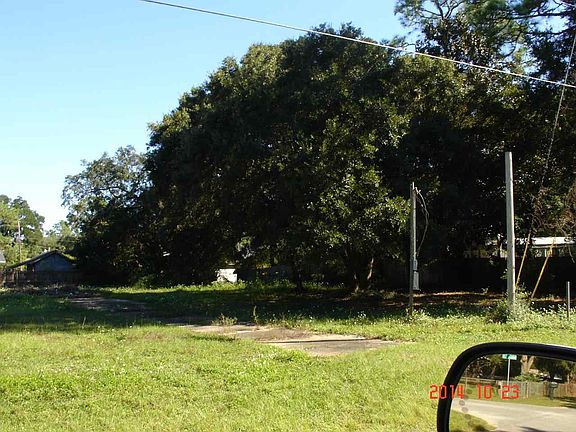 2nd image of 2200 Albany Ave