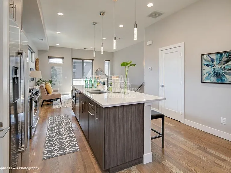 2415 N Decatur St — Photo 4