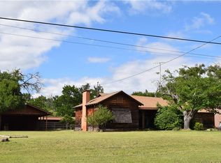 7512 Foster Dr, Lake Worth, TX 76135