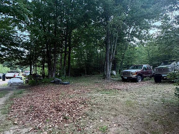 5th image of 190 Whittier Road