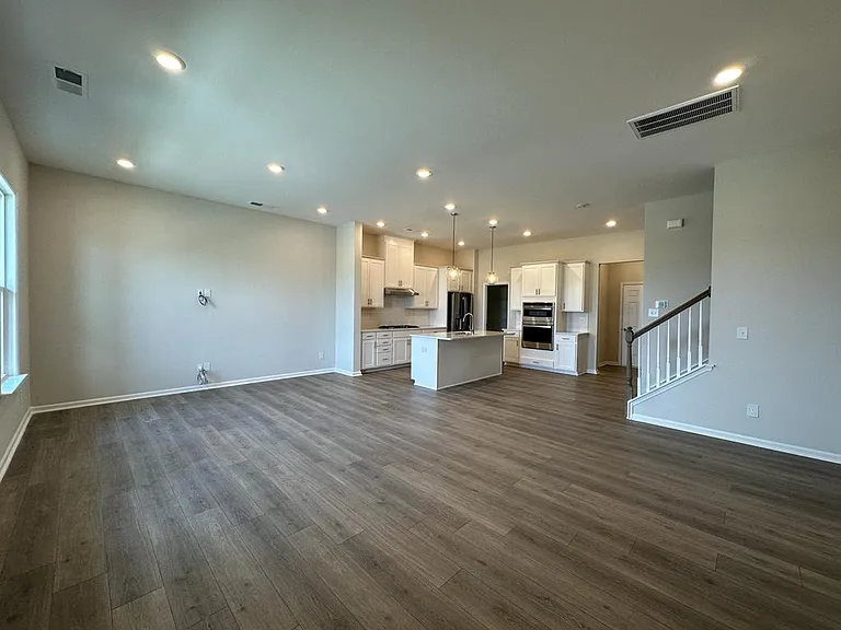 9233 Harwen Ln — Photo 5