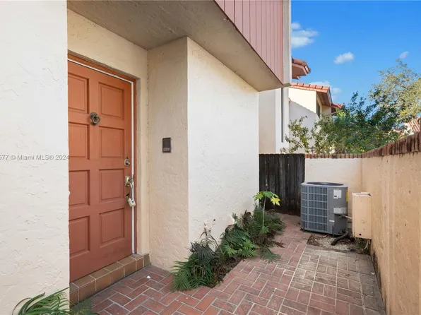 15016 SW 89th Ter #15016, Miami, FL 33196