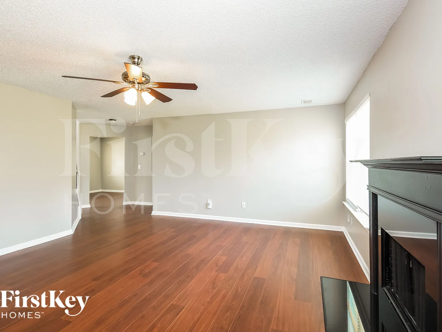 5 bed, 3.0 bath, 3012 sqft, $2,945 — Photo 3