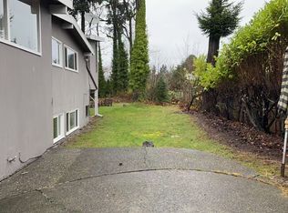 8814 SE 40th St, Mercer Island, WA 98040
