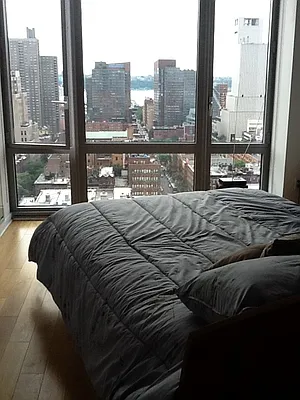 Rented by Susan D. Fine | media 7
