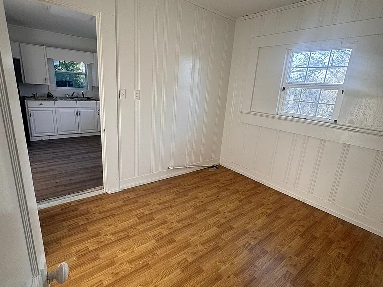 1115 Myrtle St SW — Photo 14