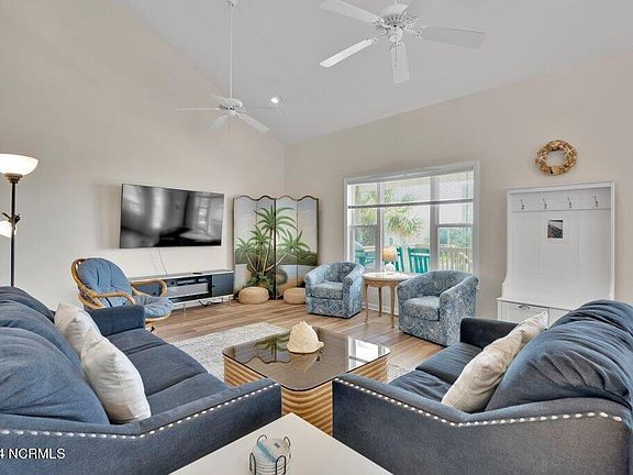5th image of 2912 E Beach Drive