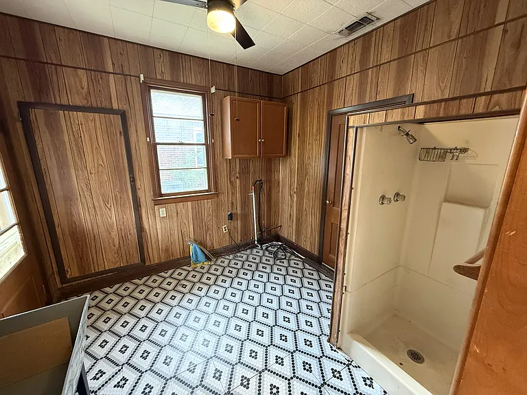 1115 Mary Ellen St — Photo 13